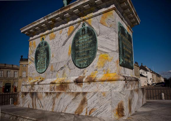 Fredrik V's ryttarstaty, Amalienborg Köpenhamn